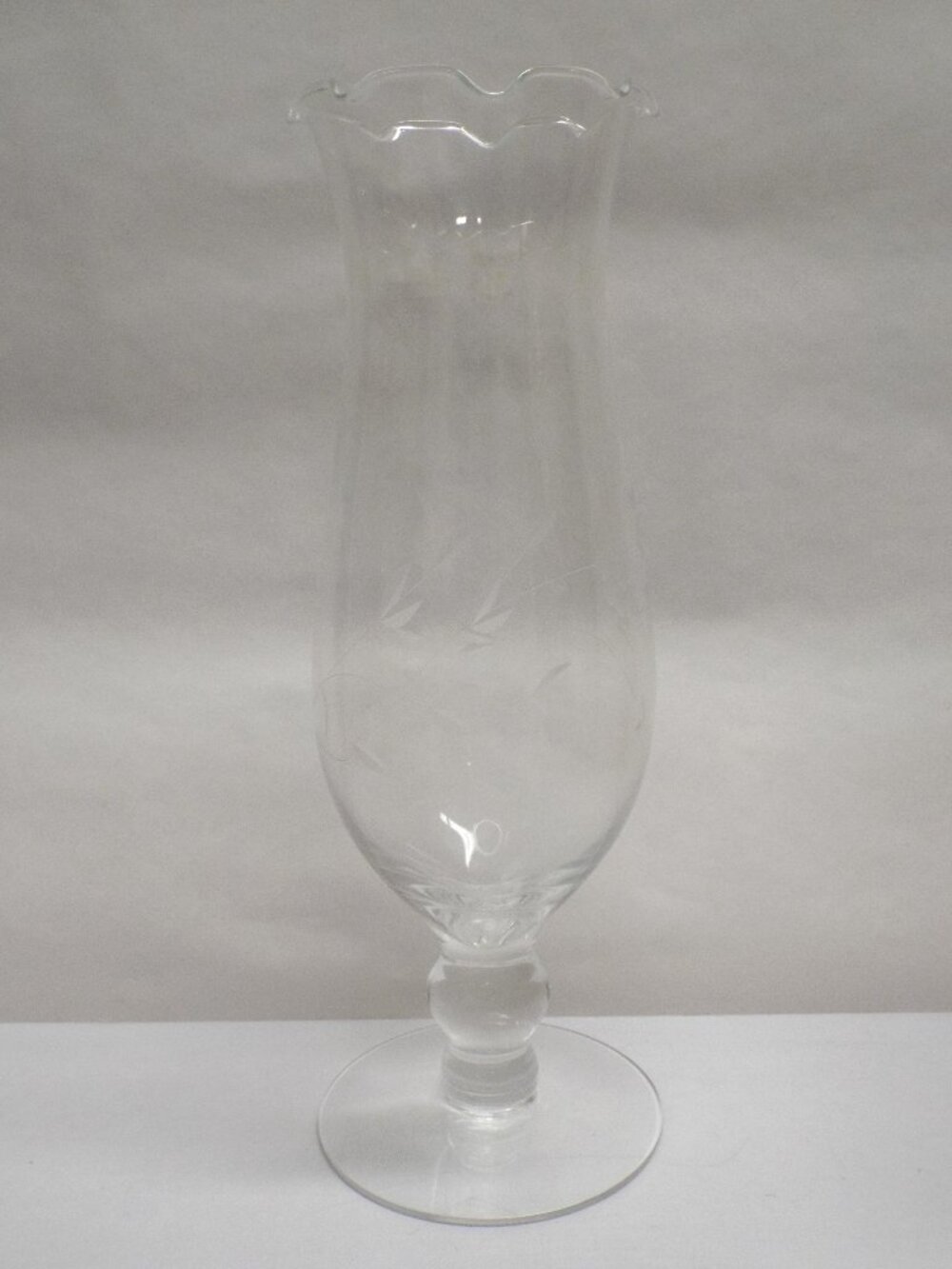 VINTAGE Princess House Heritage Footed Crimped Crystal Vase - 10", NO blemishes